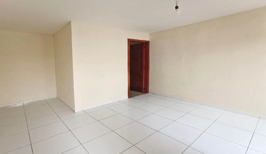 SUPER SUPER OPORTUNIDAD – CASA 2 DEPART. – REMODELADA – BAÑOS.