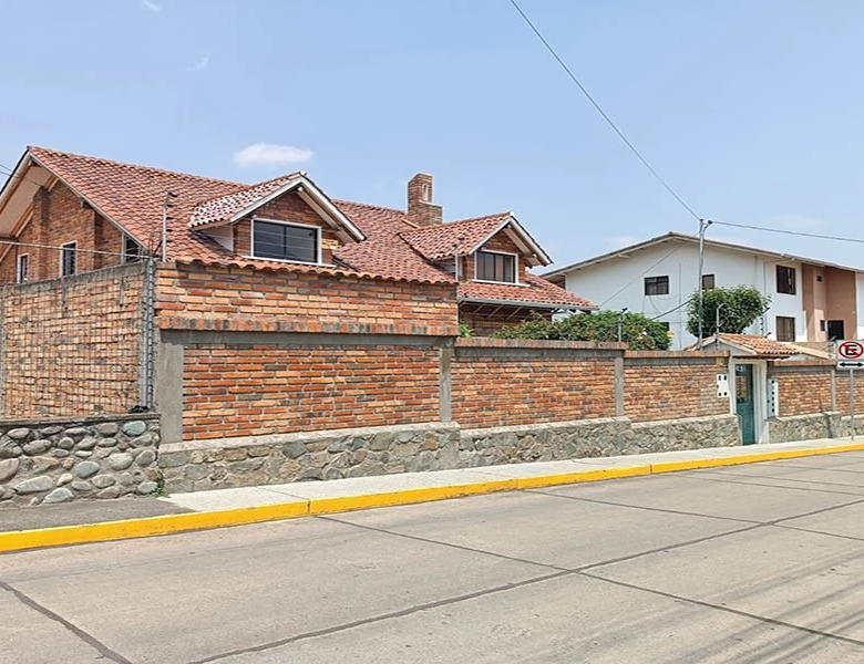 TERRENO EN VENTA – 1.000M2 (25 X 40) – SUPER RESIDENCIAL – IDEAL PARA EDIFICIO.
