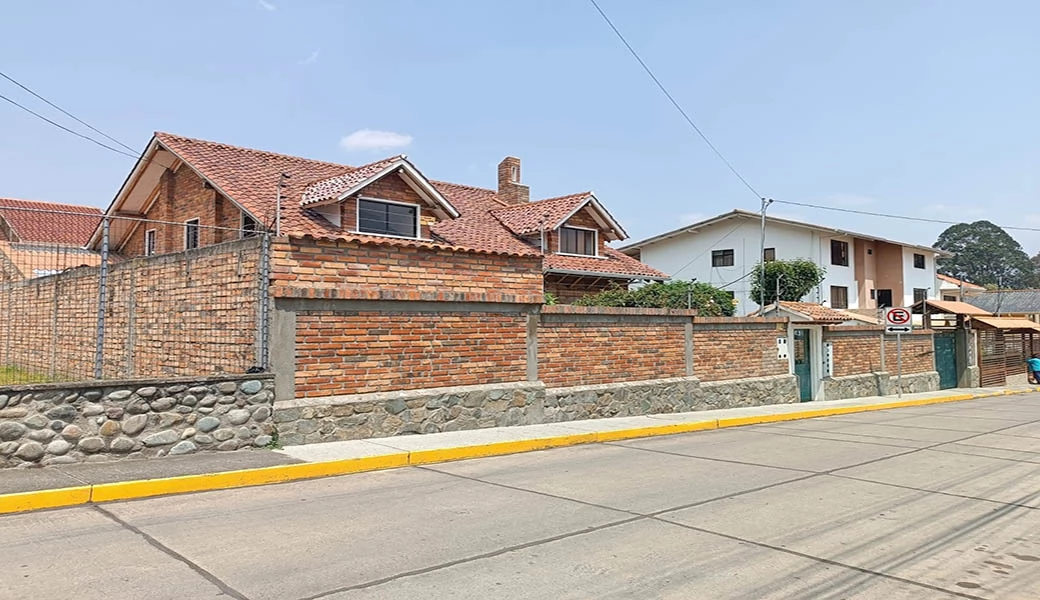TERRENO EN VENTA – 1.000M2 (25 X 40) – SUPER RESIDENCIAL – IDEAL PARA EDIFICIO.