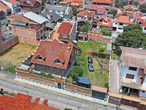 TERRENO EN VENTA – 1.000M2 (25 X 40) – SUPER RESIDENCIAL – IDEAL PARA EDIFICIO.