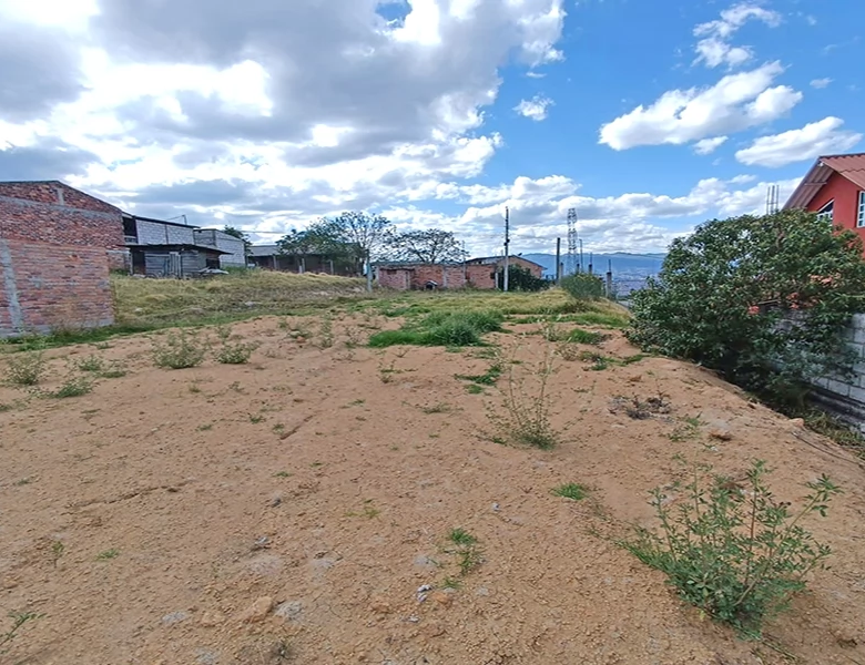 TERRENO EN VENTA – 625m2 ( 14 x 45 ), PLANITO, A 5 MINUTOS DEL COLEGIO GARAICOA.