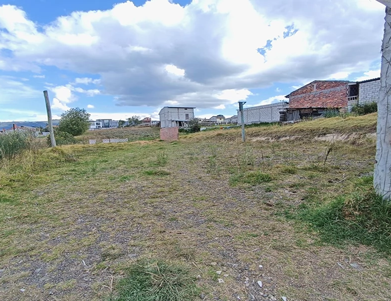 TERRENO EN VENTA – 625m2 ( 14 x 45 ), PLANITO, A 5 MINUTOS DEL COLEGIO GARAICOA.