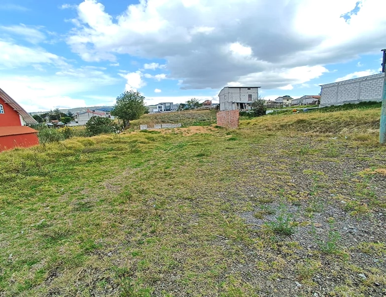 TERRENO EN VENTA – 625m2 ( 14 x 45 ), PLANITO, A 5 MINUTOS DEL COLEGIO GARAICOA.