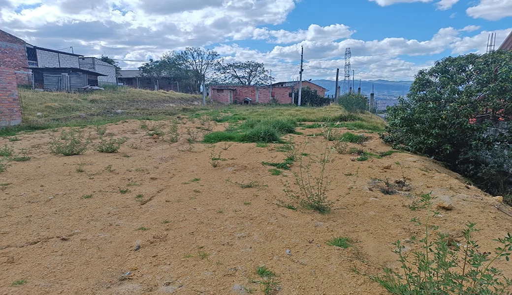 TERRENO EN VENTA – 625m2 ( 14 x 45 ), PLANITO, A 5 MINUTOS DEL COLEGIO GARAICOA.