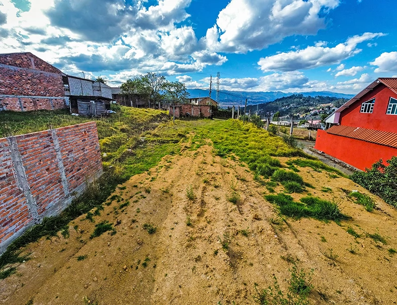 TERRENO EN VENTA – 625m2 ( 14 x 45 ), PLANITO, A 5 MINUTOS DEL COLEGIO GARAICOA.
