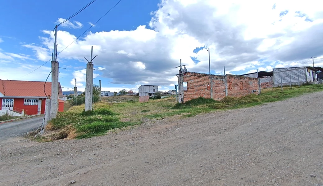 TERRENO EN VENTA – 625m2 ( 14 x 45 ), PLANITO, A 5 MINUTOS DEL COLEGIO GARAICOA.