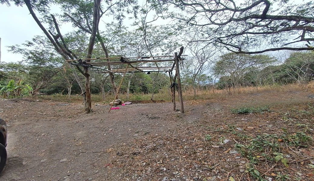 TERRENO EN VENTA – YUNGUILLA – LA UNIÓN – 1400M2 PLANITOS – OPORTUNIDAD.