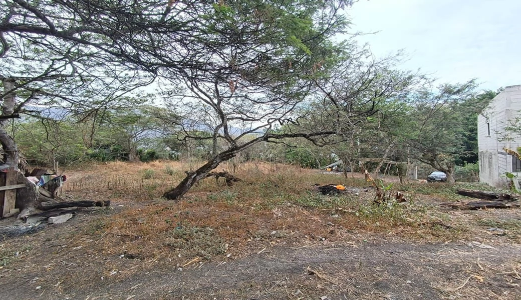 TERRENO EN VENTA – YUNGUILLA – LA UNIÓN – 1400M2 PLANITOS – OPORTUNIDAD.