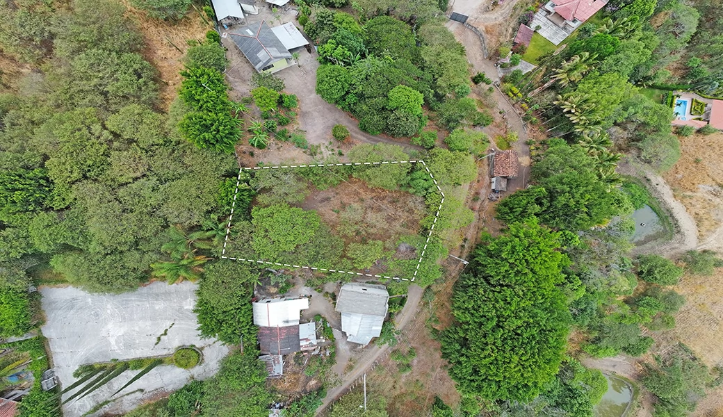 TERRENO EN VENTA – YUNGUILLA – LA UNIÓN – 1400M2 PLANITOS – OPORTUNIDAD.