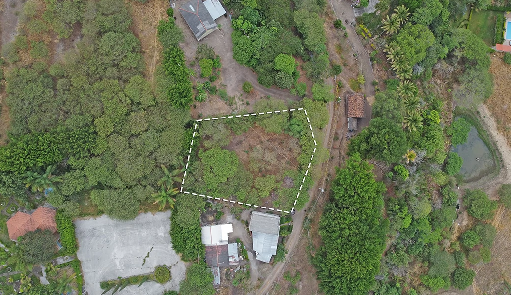 TERRENO EN VENTA – YUNGUILLA – LA UNIÓN – 1400M2 PLANITOS – OPORTUNIDAD.