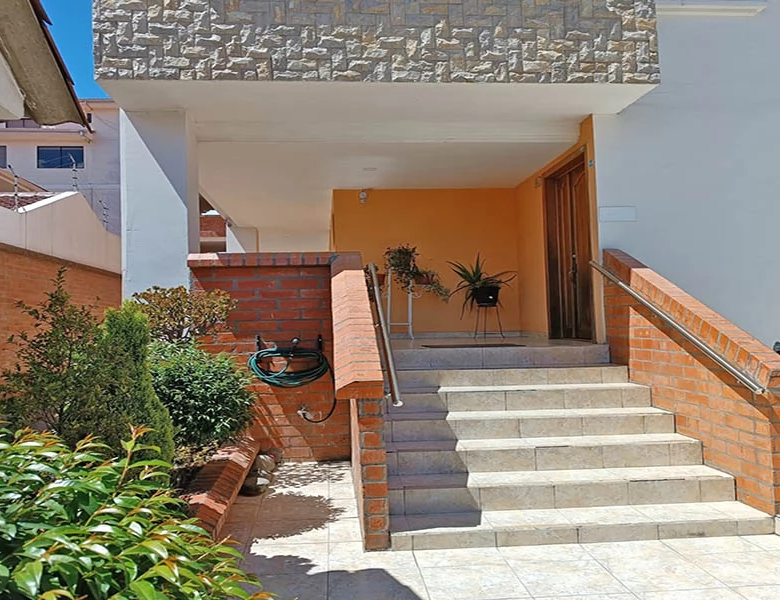 DEPARTAMENTO EN VENTA – LINDO, GRANDE Y COMODO – 3 DORM – PATIO – SUPER BIEN UBICADO