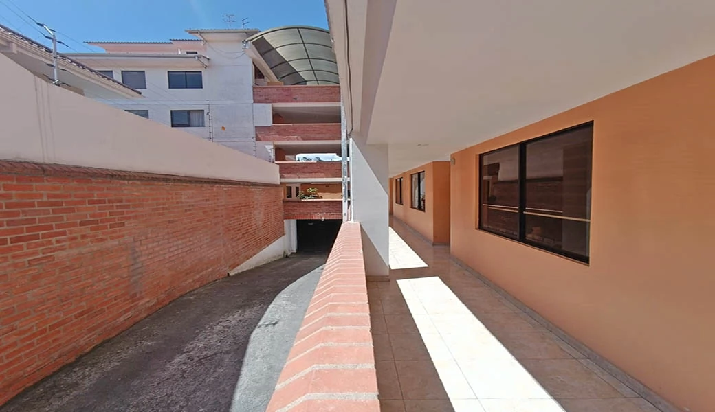 DEPARTAMENTO EN VENTA – LINDO, GRANDE Y COMODO – 3 DORM – PATIO – SUPER BIEN UBICADO