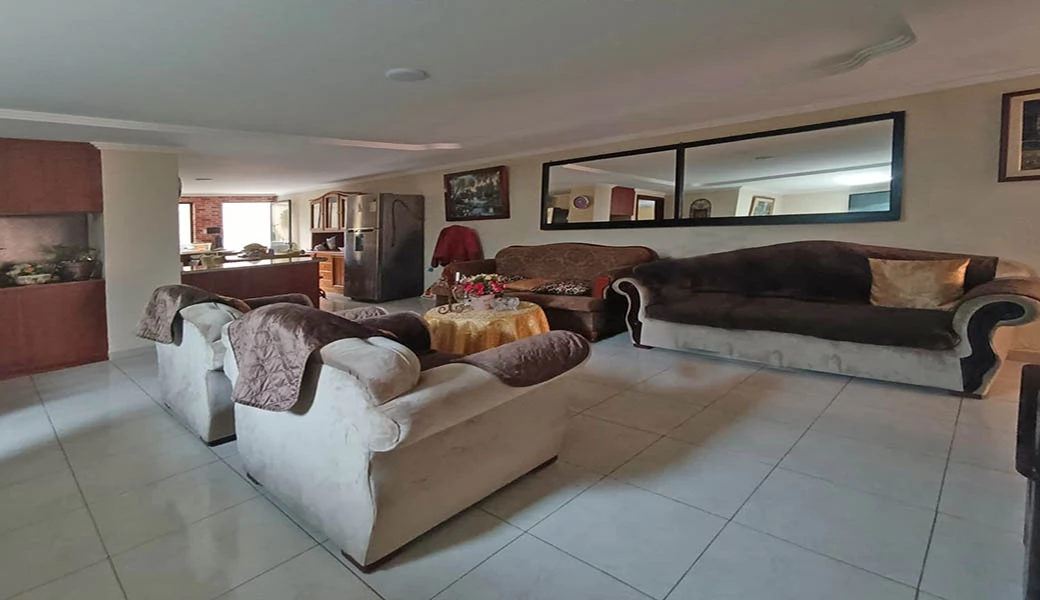 DEPARTAMENTO EN VENTA – LINDO, GRANDE Y COMODO – 3 DORM – PATIO – SUPER BIEN UBICADO