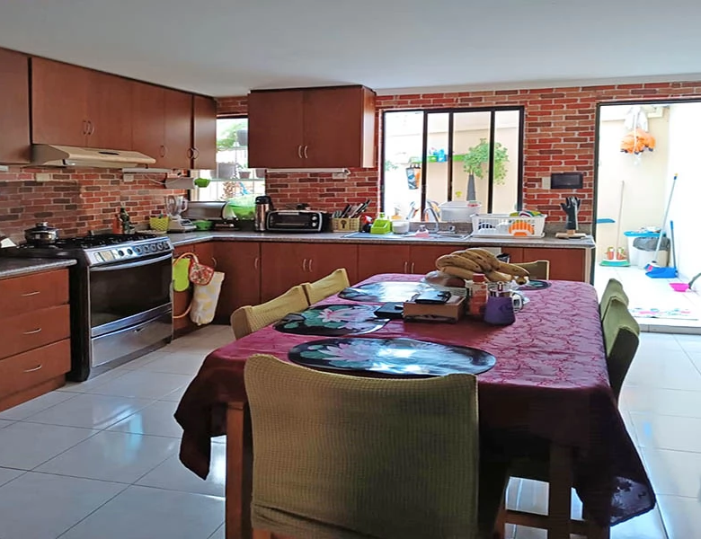 DEPARTAMENTO EN VENTA – LINDO, GRANDE Y COMODO – 3 DORM – PATIO – SUPER BIEN UBICADO