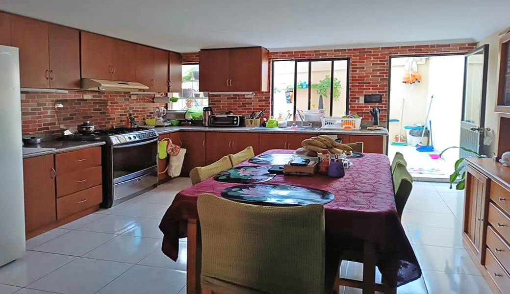 DEPARTAMENTO EN VENTA – LINDO, GRANDE Y COMODO – 3 DORM – PATIO – SUPER BIEN UBICADO