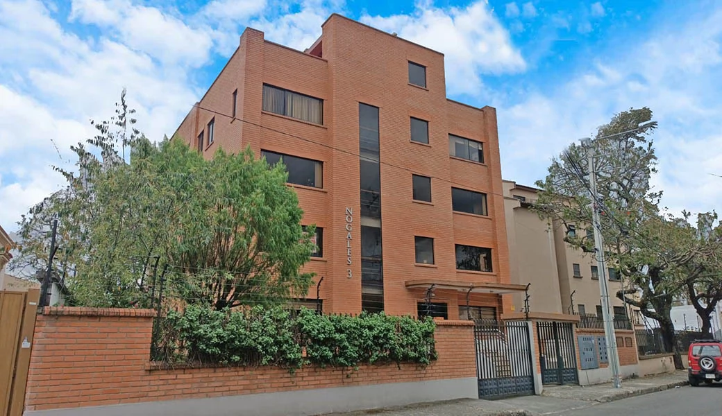 DEPARTAMENTO EN VENTA – GRANDE Y ELEGANTE – SUPER BIEN UBICADO.
