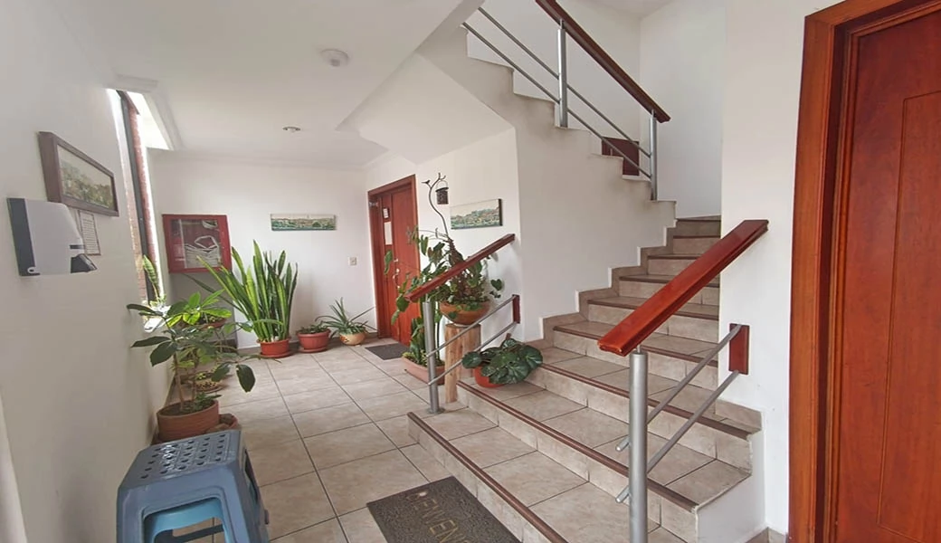 DEPARTAMENTO EN VENTA – GRANDE Y ELEGANTE – SUPER BIEN UBICADO.