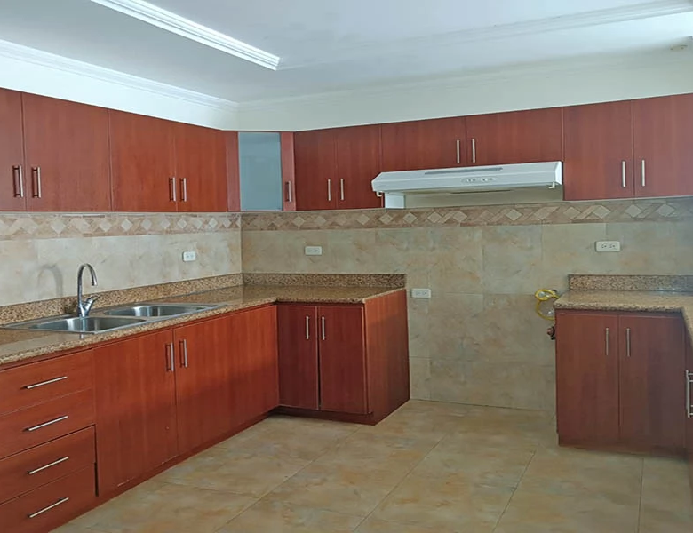 DEPARTAMENTO EN VENTA – GRANDE Y ELEGANTE – SUPER BIEN UBICADO.