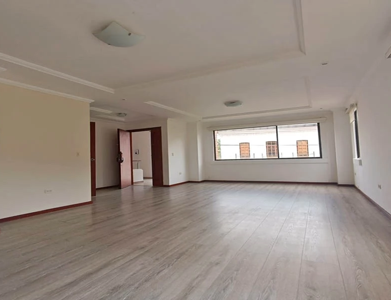 DEPARTAMENTO EN VENTA – GRANDE Y ELEGANTE – SUPER BIEN UBICADO.