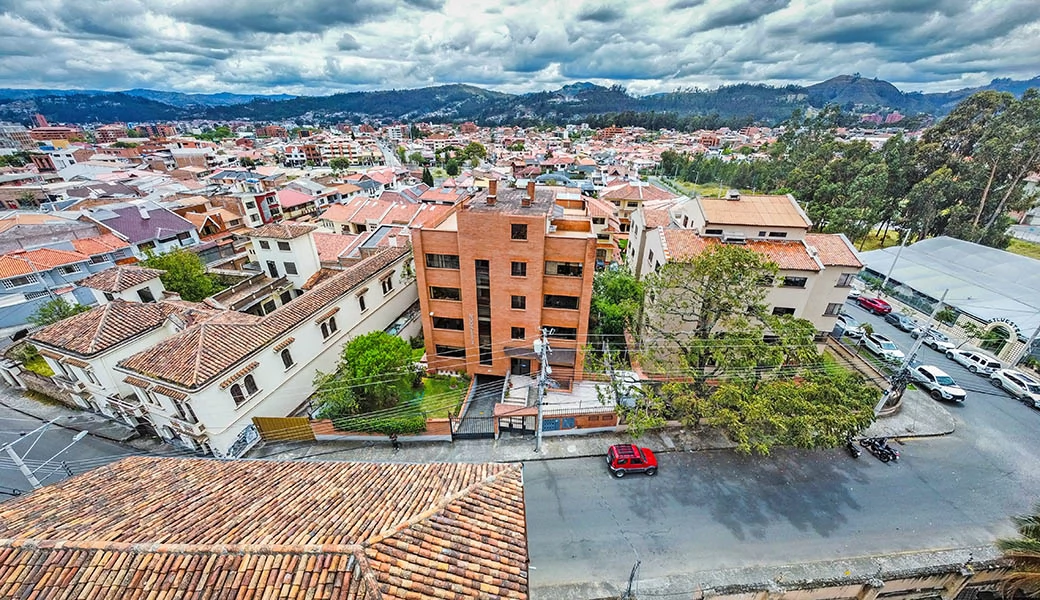 DEPARTAMENTO EN VENTA – GRANDE Y ELEGANTE – SUPER BIEN UBICADO.