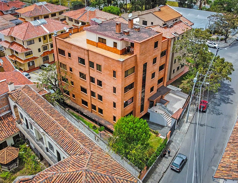 DEPARTAMENTO EN VENTA – GRANDE Y ELEGANTE – SUPER BIEN UBICADO.