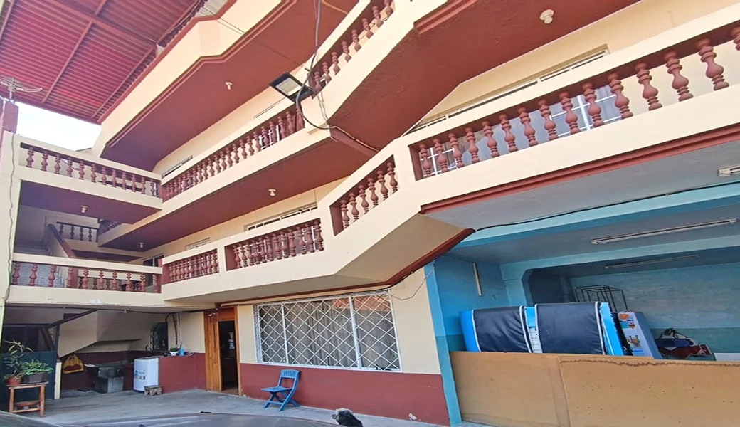 CASA EN VENTA – 400m2 T (15×27), IDEAL PARA CONSTRUCTORAS, CENTROS MEDICOS.