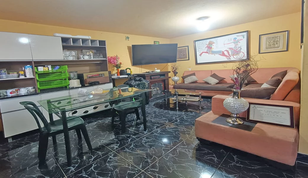 CASA EN VENTA – 400m2 T (15×27), IDEAL PARA CONSTRUCTORAS, CENTROS MEDICOS.