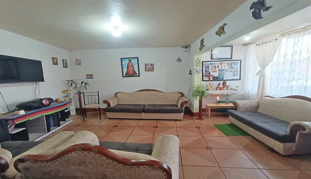 CASA EN VENTA – 400m2 T (15×27), IDEAL PARA CONSTRUCTORAS, CENTROS MEDICOS.