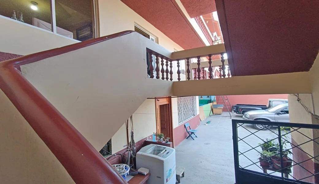 CASA EN VENTA – 400m2 T (15×27), IDEAL PARA CONSTRUCTORAS, CENTROS MEDICOS.