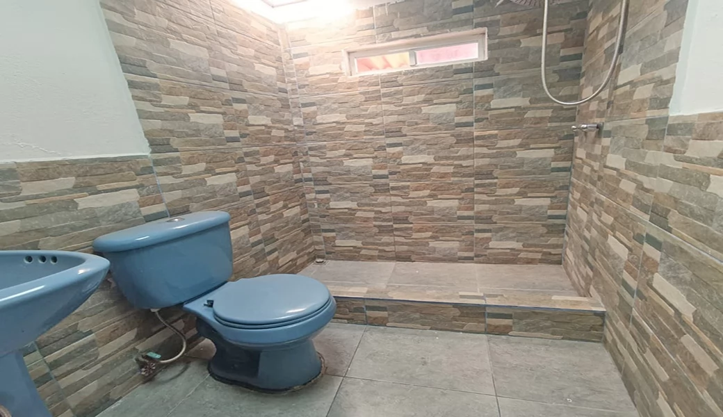 CASA EN VENTA – 400m2 T (15×27), IDEAL PARA CONSTRUCTORAS, CENTROS MEDICOS.