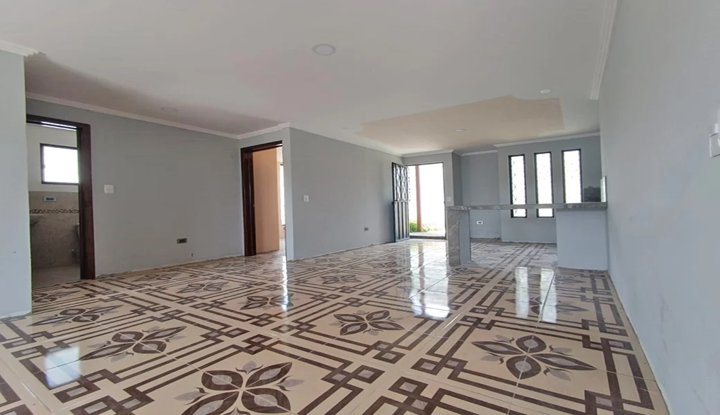 CASA EN VENTA, – 4 DEPARTAMENTOS – $45.000CU – OPORTUNIDAD.