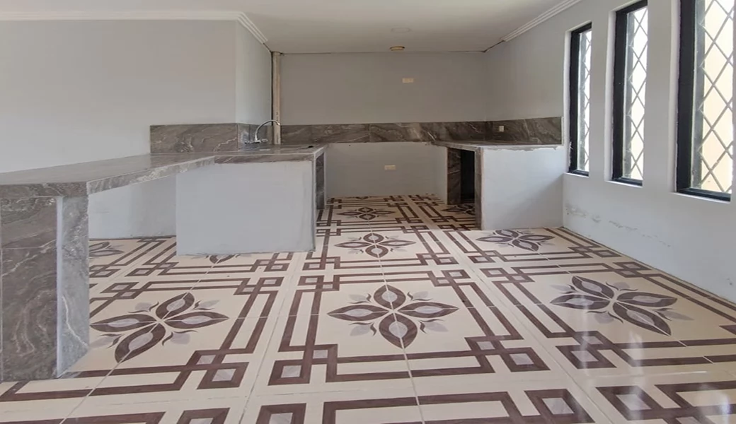 CASA EN VENTA, – 4 DEPARTAMENTOS – $45.000CU – OPORTUNIDAD.