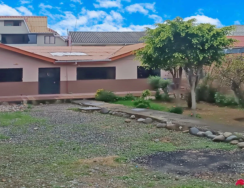 TERRENO EN VENTA CON CASA PLANTA BAJA – IDEAL PARA TALLERES.