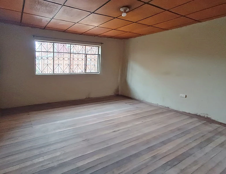 TERRENO EN VENTA CON CASA PLANTA BAJA – IDEAL PARA TALLERES.
