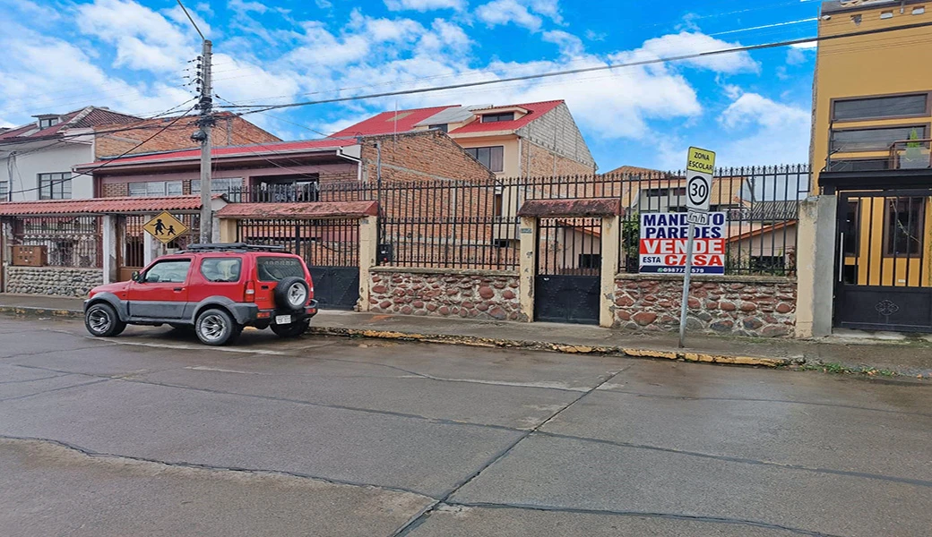 TERRENO EN VENTA CON CASA PLANTA BAJA – IDEAL PARA TALLERES.