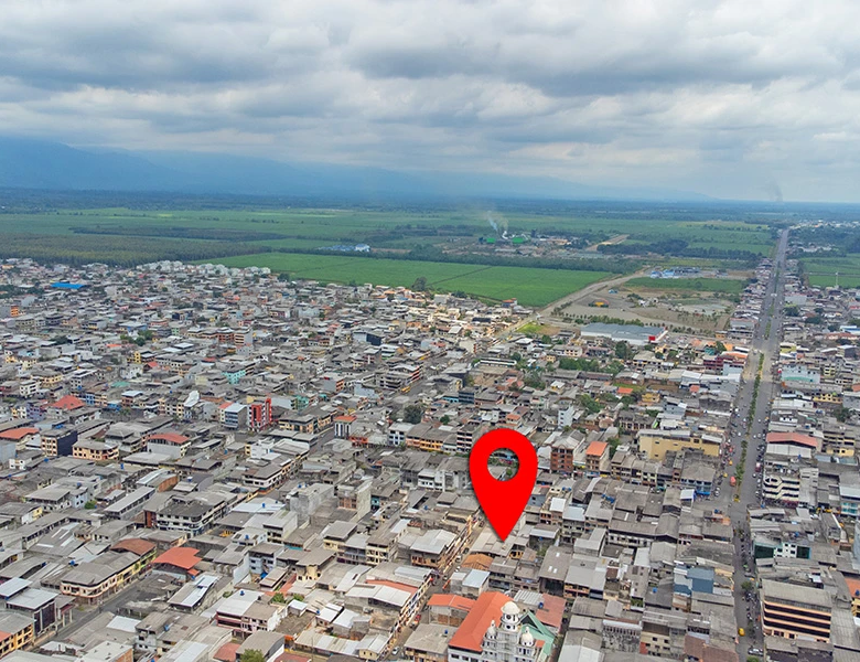 CASA SUPER COMERCIAL Y RENTERA, EN PLENO CENTRO – 3 LOCALES.