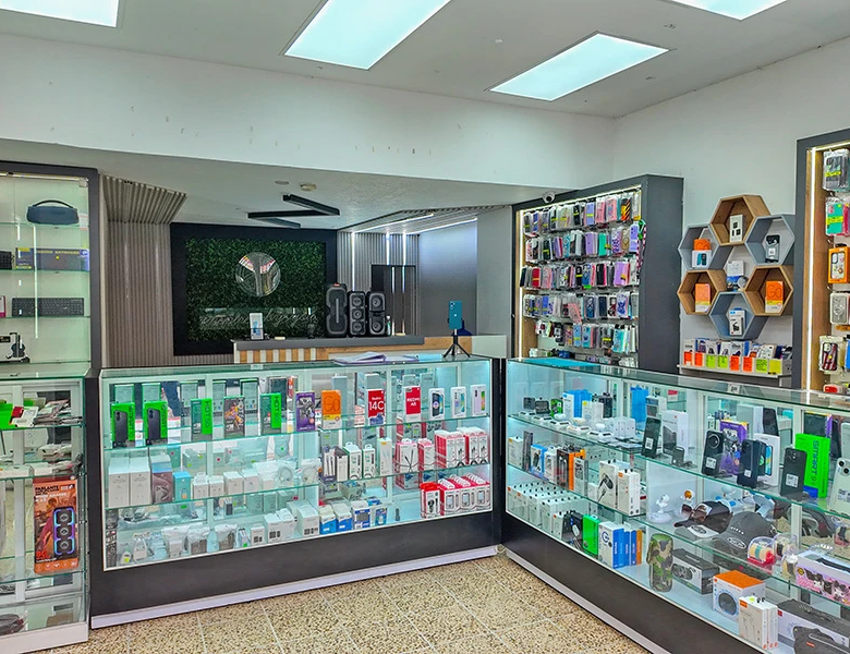 CASA SUPER COMERCIAL Y RENTERA, EN PLENO CENTRO – 3 LOCALES.