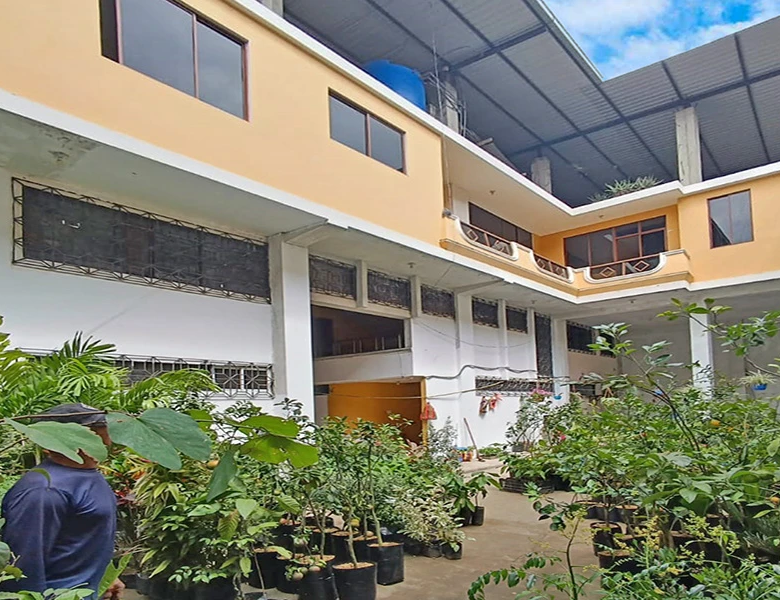 CASA SUPER COMERCIAL Y RENTERA, EN PLENO CENTRO – 3 LOCALES.