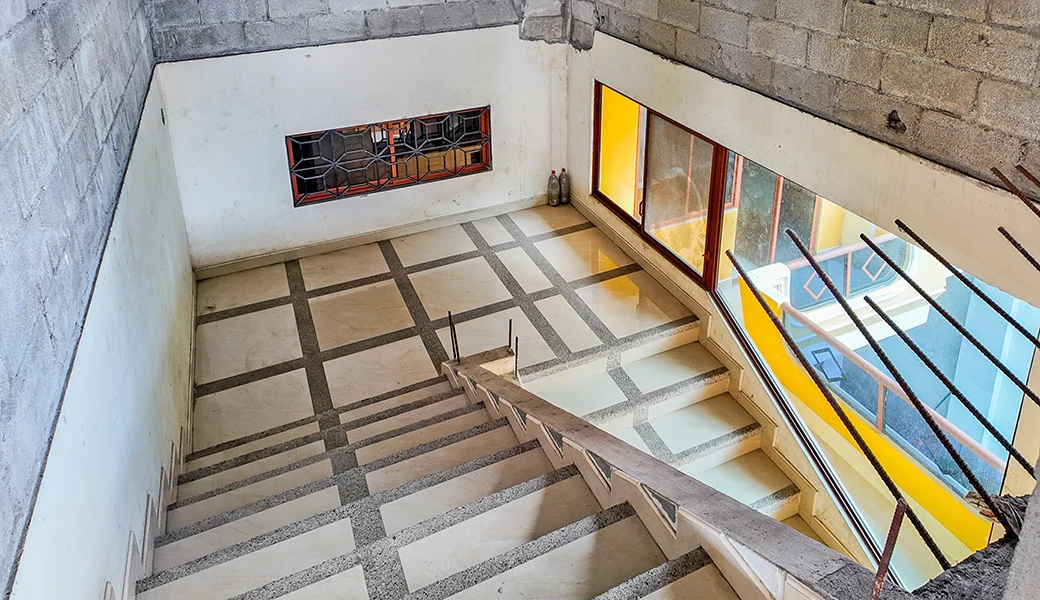 CASA SUPER COMERCIAL Y RENTERA, EN PLENO CENTRO – 3 LOCALES.