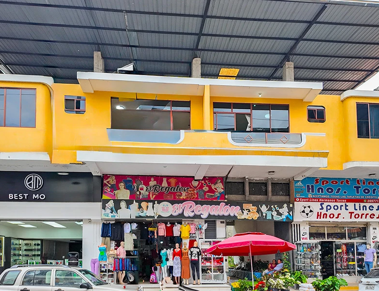 CASA SUPER COMERCIAL Y RENTERA, EN PLENO CENTRO – 3 LOCALES.