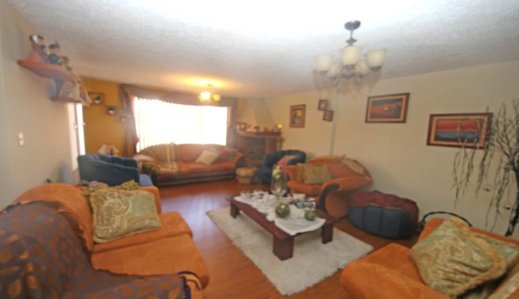 809-12977_IMG_4827 EN VENTA – x $75.000 y $40.000 – DOS DEPARTAMENTOS.