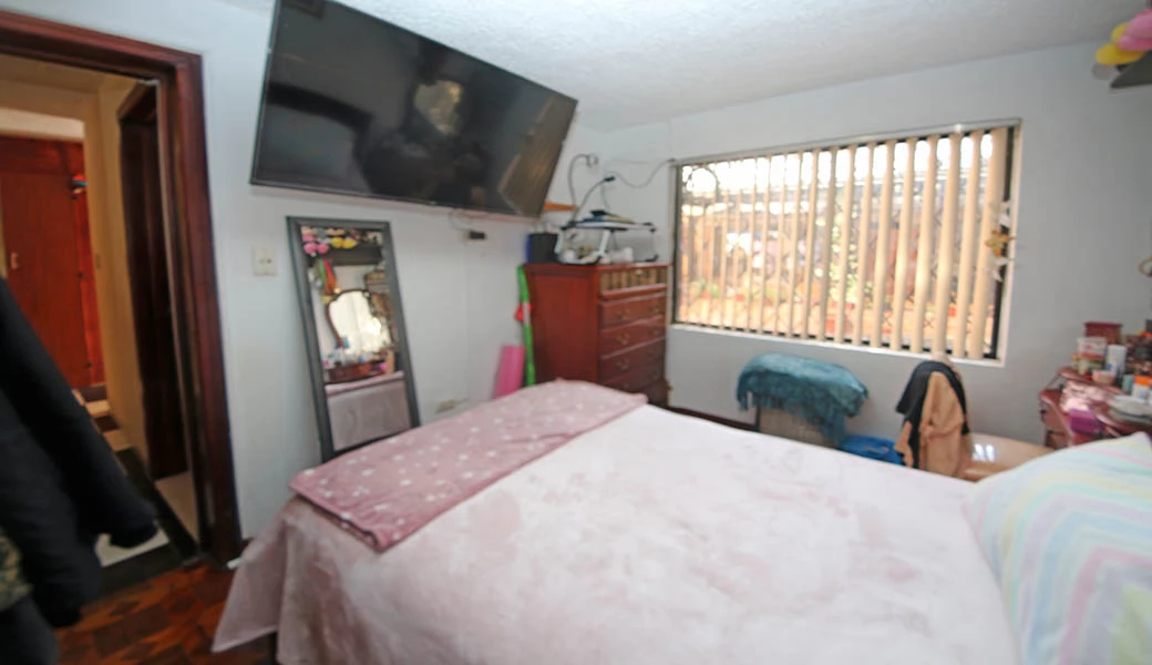 809-12982_IMG_4846 EN VENTA – x $75.000 y $40.000 – DOS DEPARTAMENTOS.