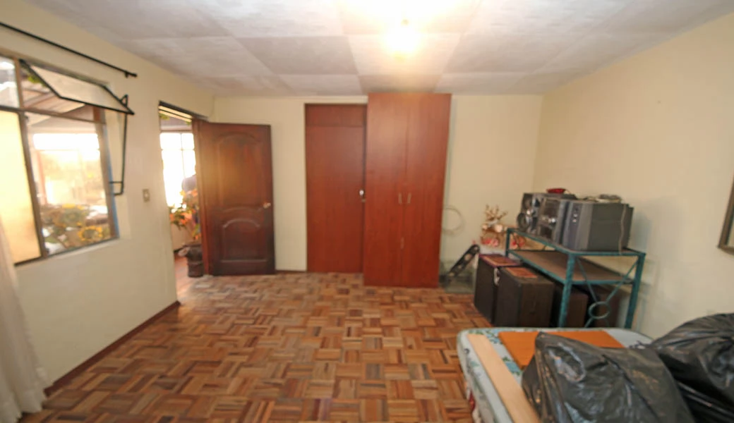 809-12986_IMG_4858 EN VENTA – x $75.000 y $40.000 – DOS DEPARTAMENTOS.