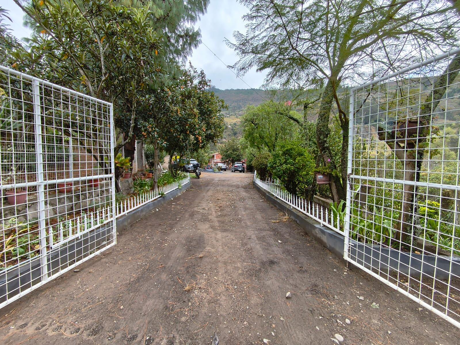 Hermosa Propiedad Familiar en Paute – Terreno de 8.600 m²