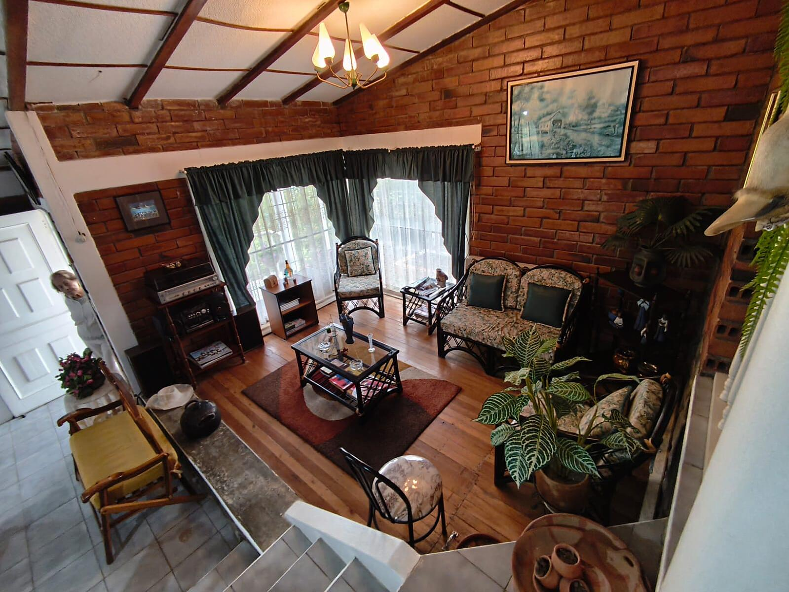 Hermosa Propiedad Familiar en Paute – Terreno de 8.600 m²